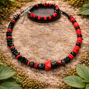 set ogrlica i narukvica, koralj značenje, crni turmalin značenje, kristali za zaštitu, kristali za uzemljenje, kristali za snagu, energetski nakit, prirodni kristali nakit, nakit za ravnotežu, zaštita od negativne energije